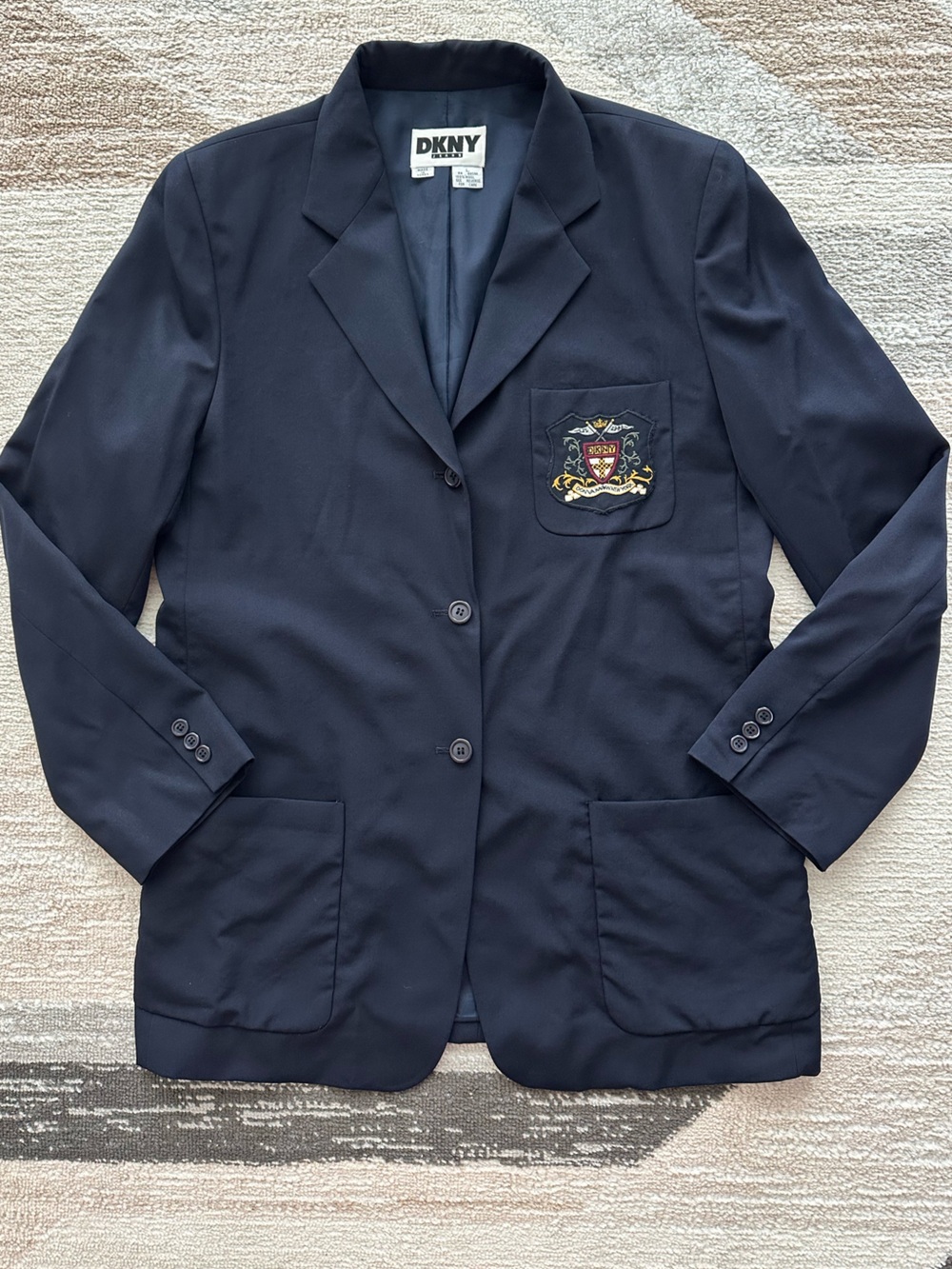 DKNY Jeans Vintage Woman’s Navy 100% Wool Blazer with Embroidered Crest Size L